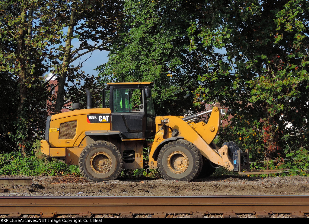 CSXT Caterpillar 938K Forklift (1)